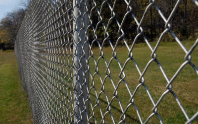 How to Select the Right Fence Supply Store for Your Needs